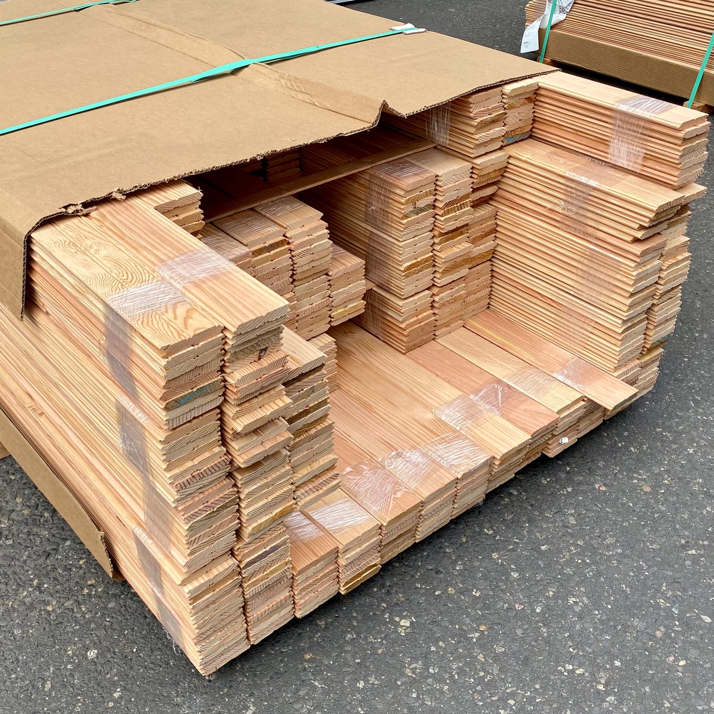5/8x4 C&BTR MG Douglas Fir T&G Ceiling 741'/BF SLN1034-C437959