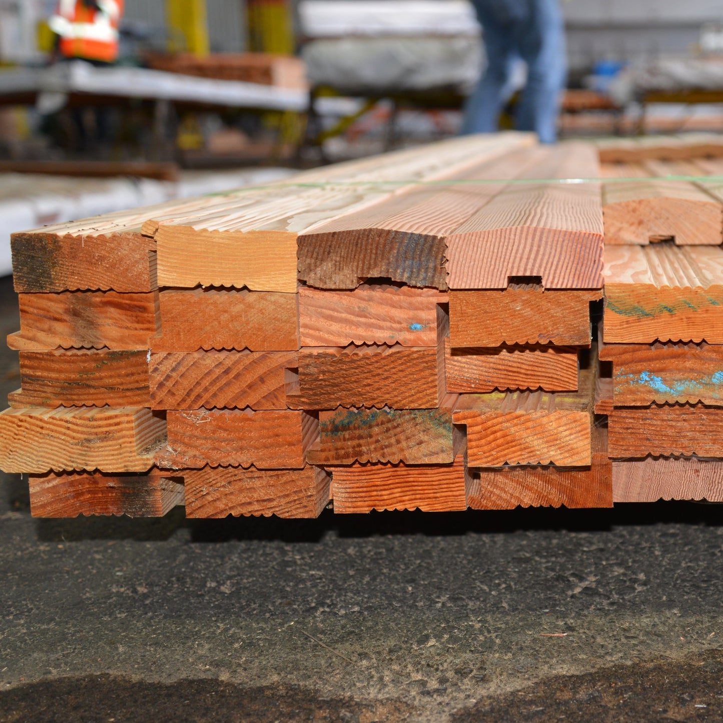 2x4 Douglas Fir PATTERN D&BTR MG 322'/BF SLN1005-C224367