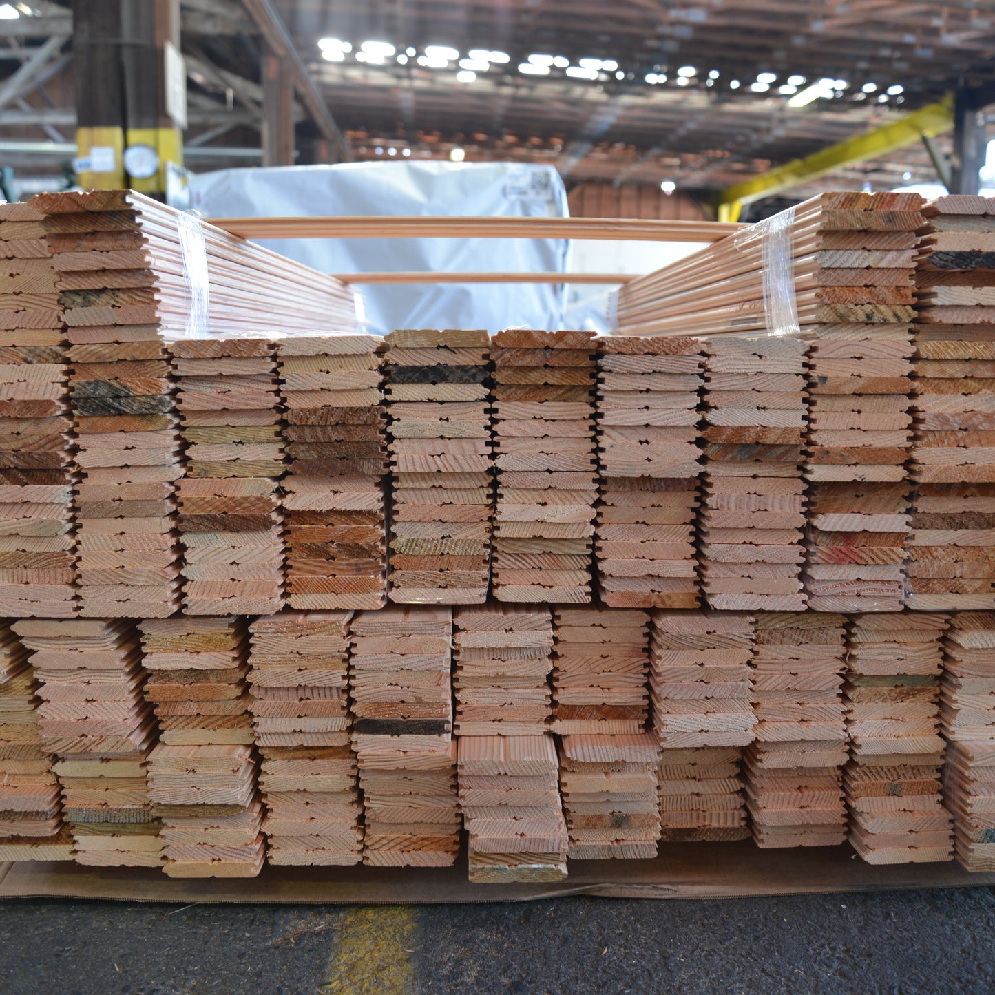 35/64” x 3-1/8” face C&btr Flat Grain Douglas Fir Beaded tongue and groove. 701'/BF SLN1020-C415716