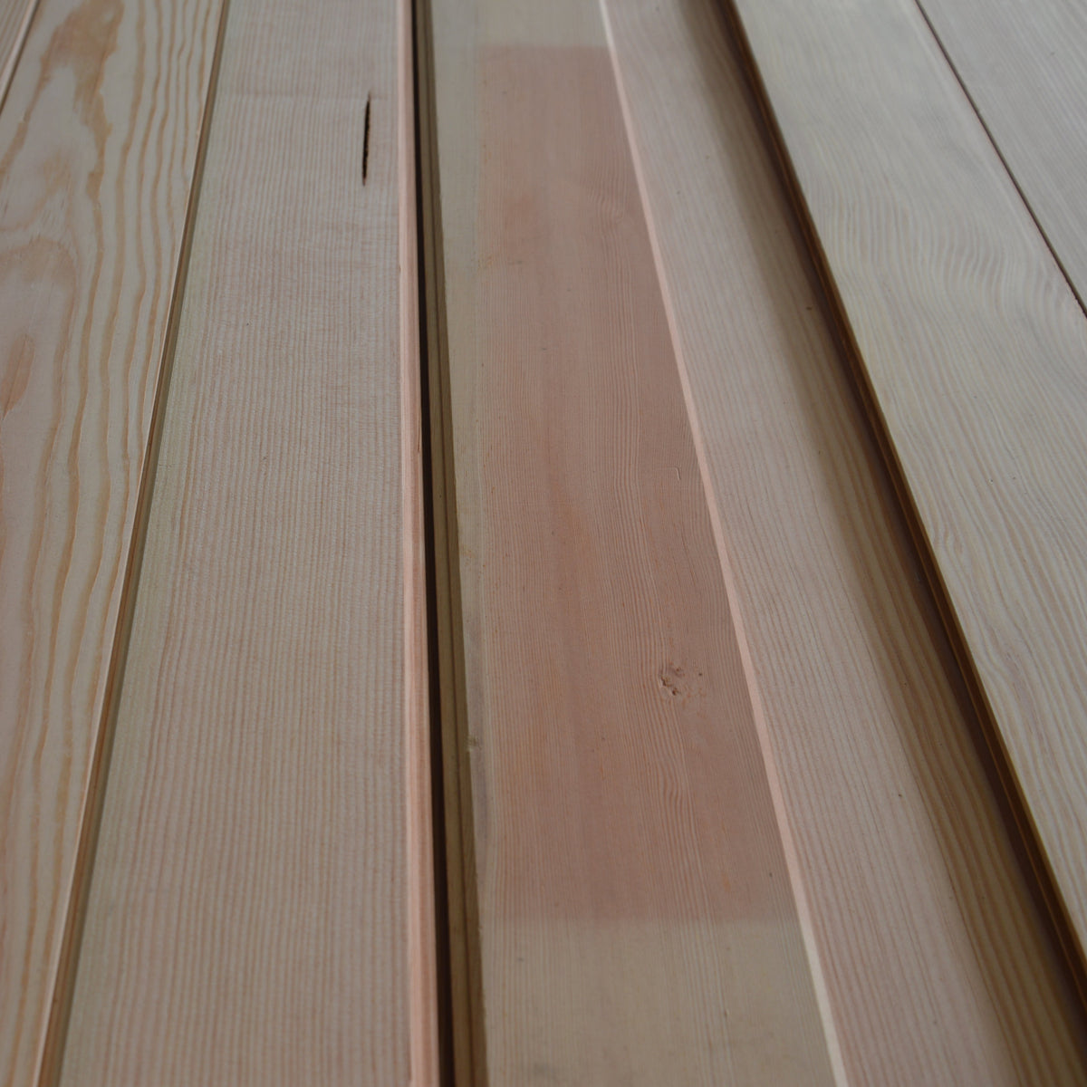 1x6 DOUGLAS FIR D GRADE WP4 - V Groove Smooth Face    1077'/LF   SLN1004-C299936